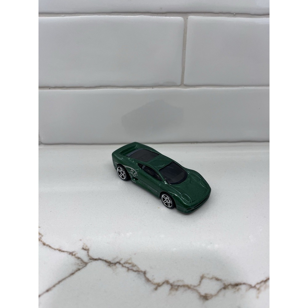1992 HOT WHEELS JAGUAR XJ220 GREEN 1:64 DIECAST 3 CAR Vintage‎ Car Toy 90s